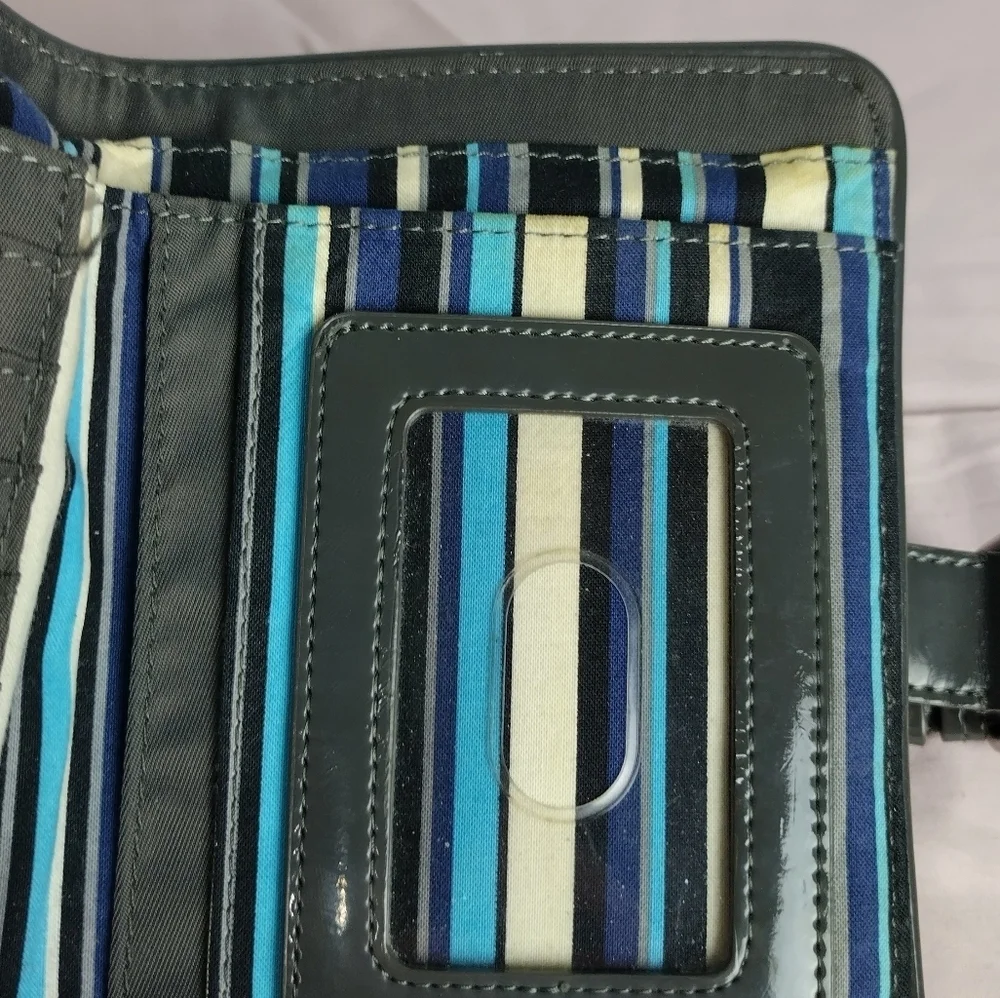 Vera Bradley Gray Quilted Organizer Wallet Magnetic Snap Closure